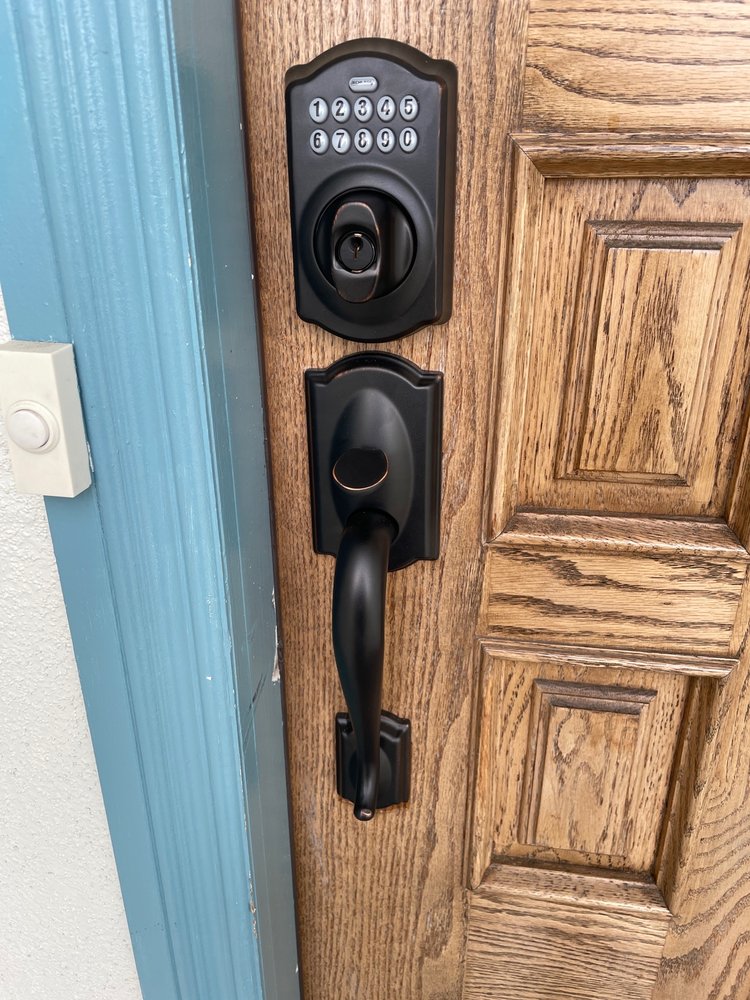 24/7 locksmith near me Long Beach California